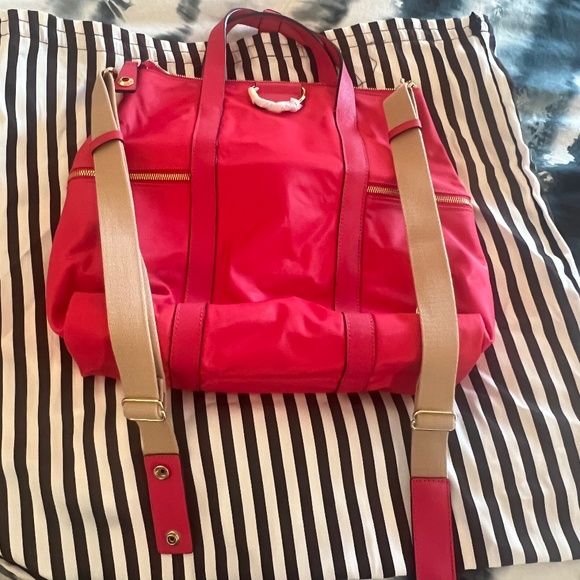 BRAND NEW Henri Bendel Jetsetter convertible bag - Picture 2 of 8